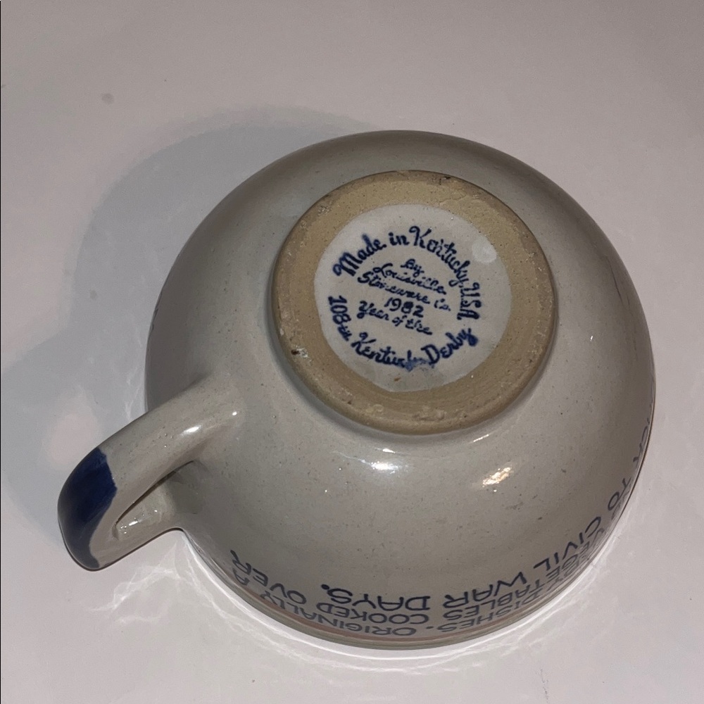 Louisville Stoneware 1982 Kentucky Burgoo Ceramic Soup Bowl with Blue Accents - Picture 5 of 9